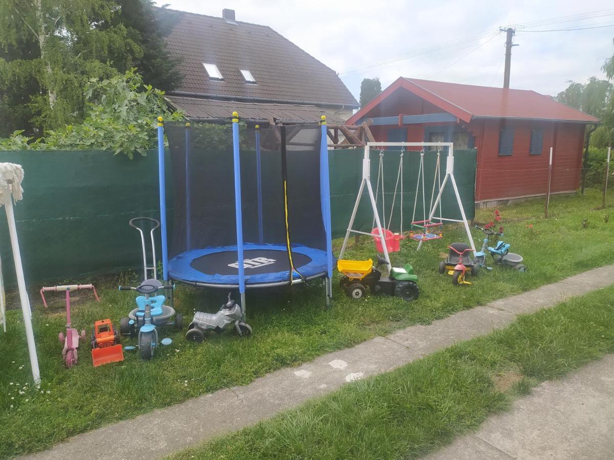 Villa Etus Vendéghaz 2 Balatonfenyves Esterno foto