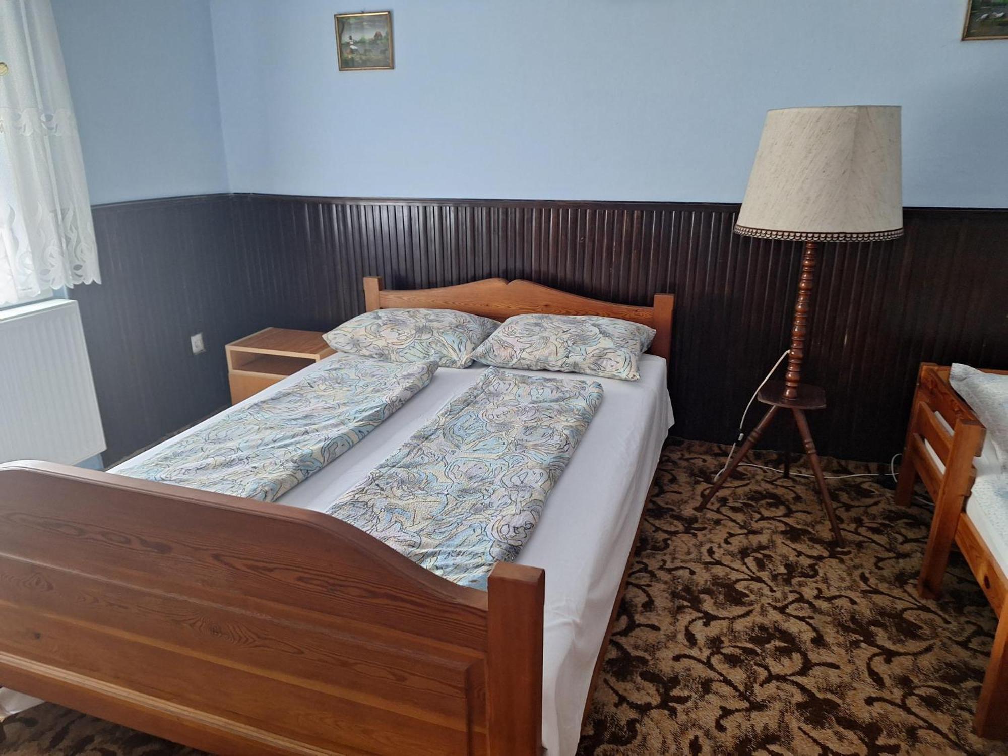 Villa Etus Vendéghaz 2 Balatonfenyves Esterno foto